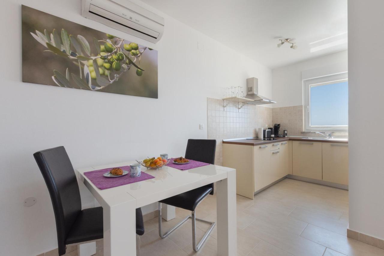 Apartments Quarnero Rabac Exterior foto