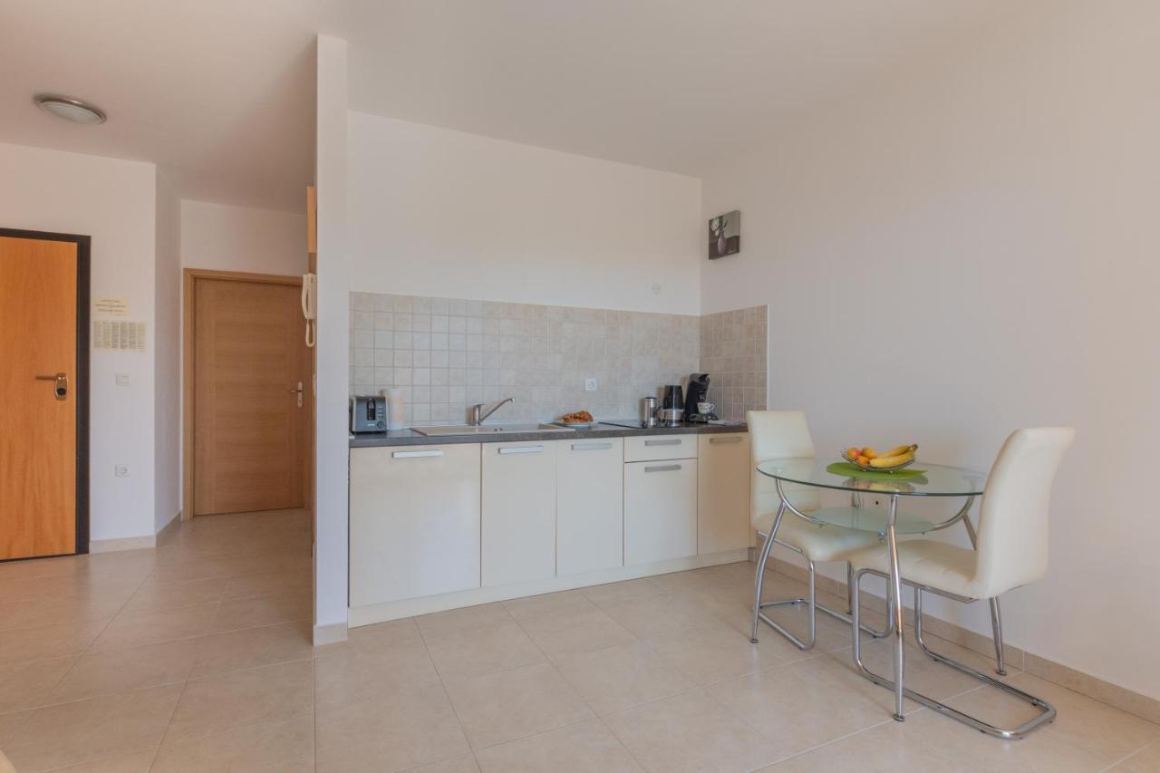 Apartments Quarnero Rabac Exterior foto
